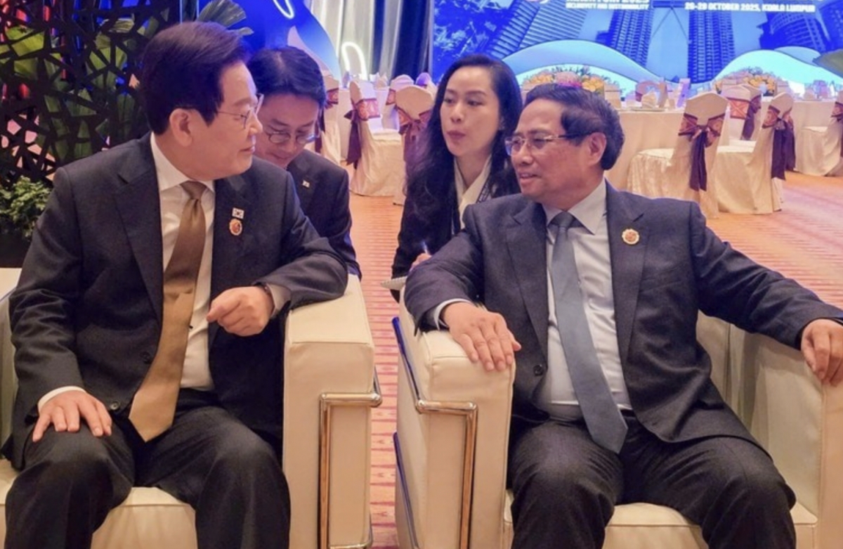 Vietnamese PM meets with leaders of RoK, Indonesia, New Zealand, IMF